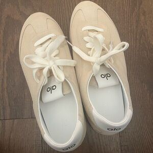 ALO Yoga Beige and White Suede Sneakers